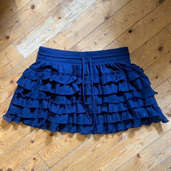 NWT. Aeropostale layered navy miniskirt. - Picture 1 of 4